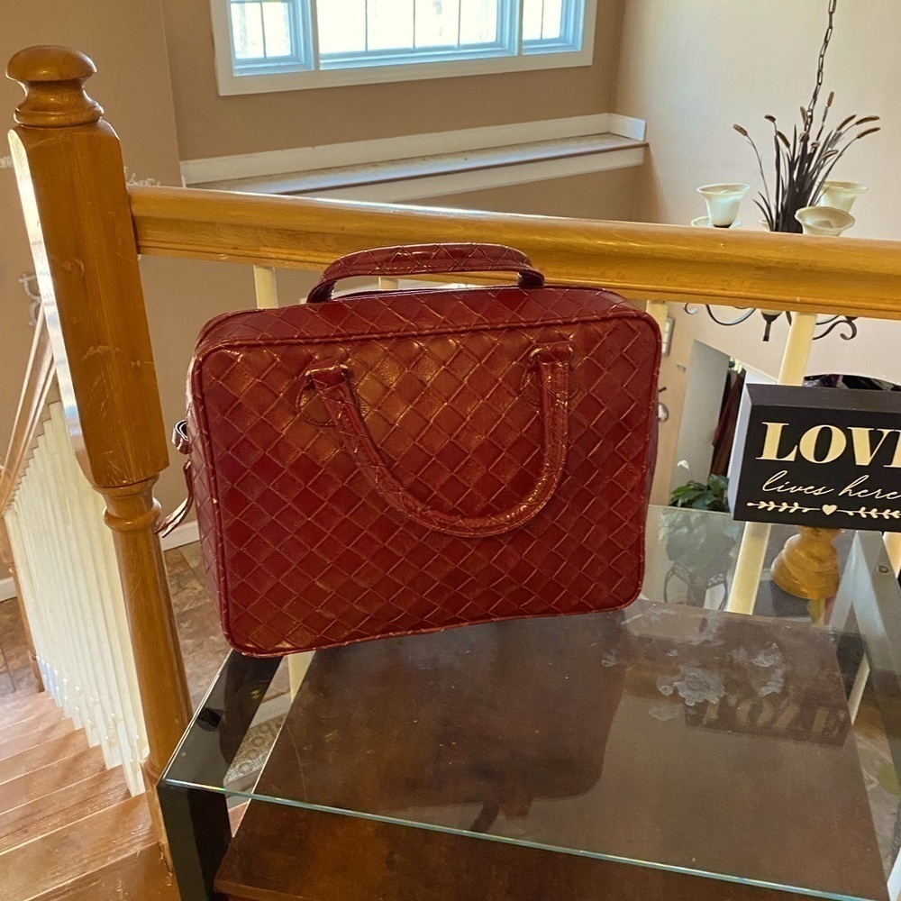 Hot PINK ESTEE LAUDER BAG